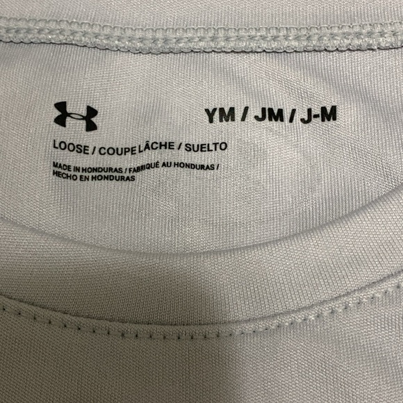Boys Under Armour Loose Fit Gray T-Shirt Size Youth Medium NEW WITH TAGS - Picture 8 of 9